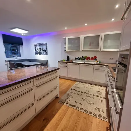Herzstueck In 100m2 Apartment